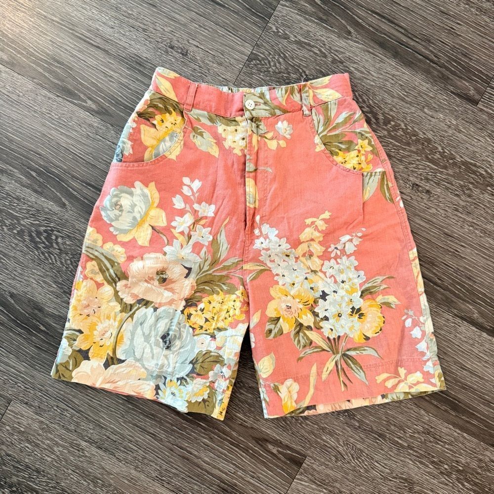 Cambridge Country Store Vintage Floral Shorts